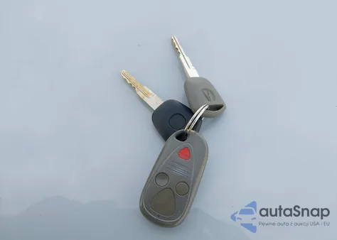 2004 Acura Tsx z USA, uszkodzony, nr VIN JH4CL96854C038185